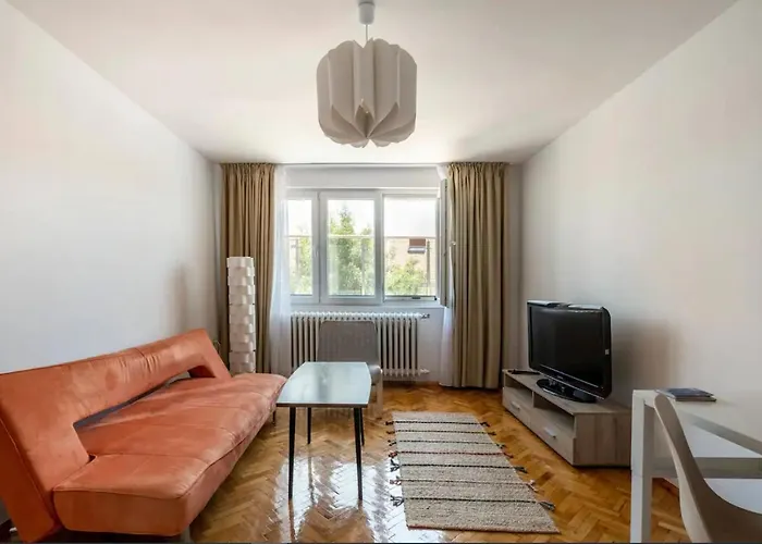 Lovely 1-Bdr Apartment With View Of Cathedral