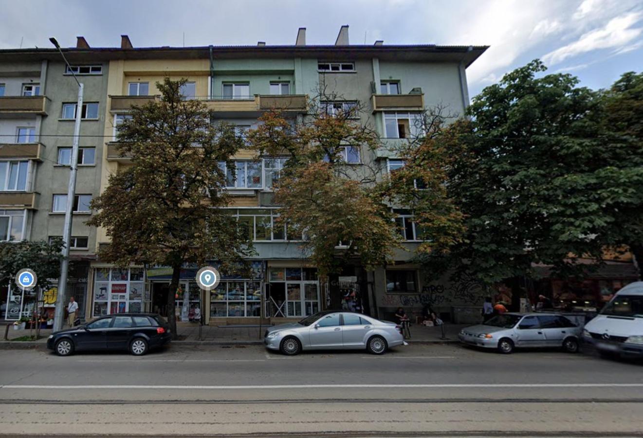 Lovely 1-bdr With View Of Cathedral Apartemen