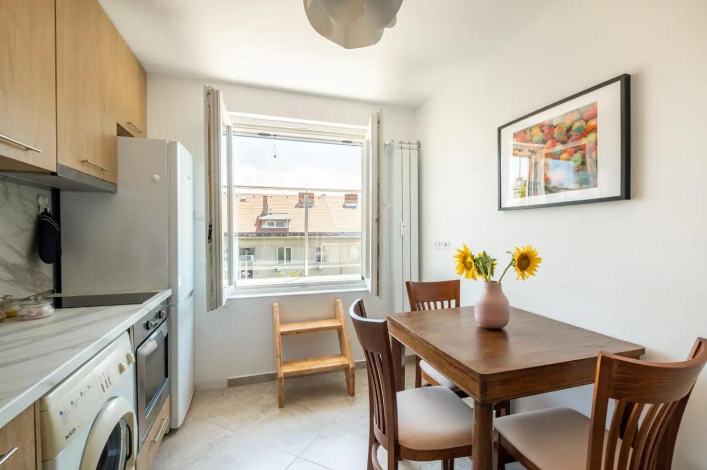 Apartemen Lovely 1-bdr With View Of Cathedral *