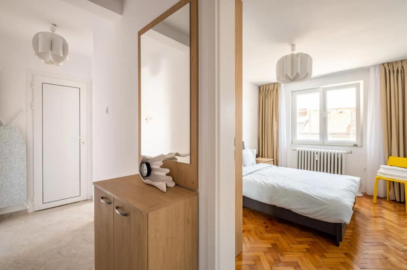 Apartemen Lovely 1-bdr With View Of Cathedral