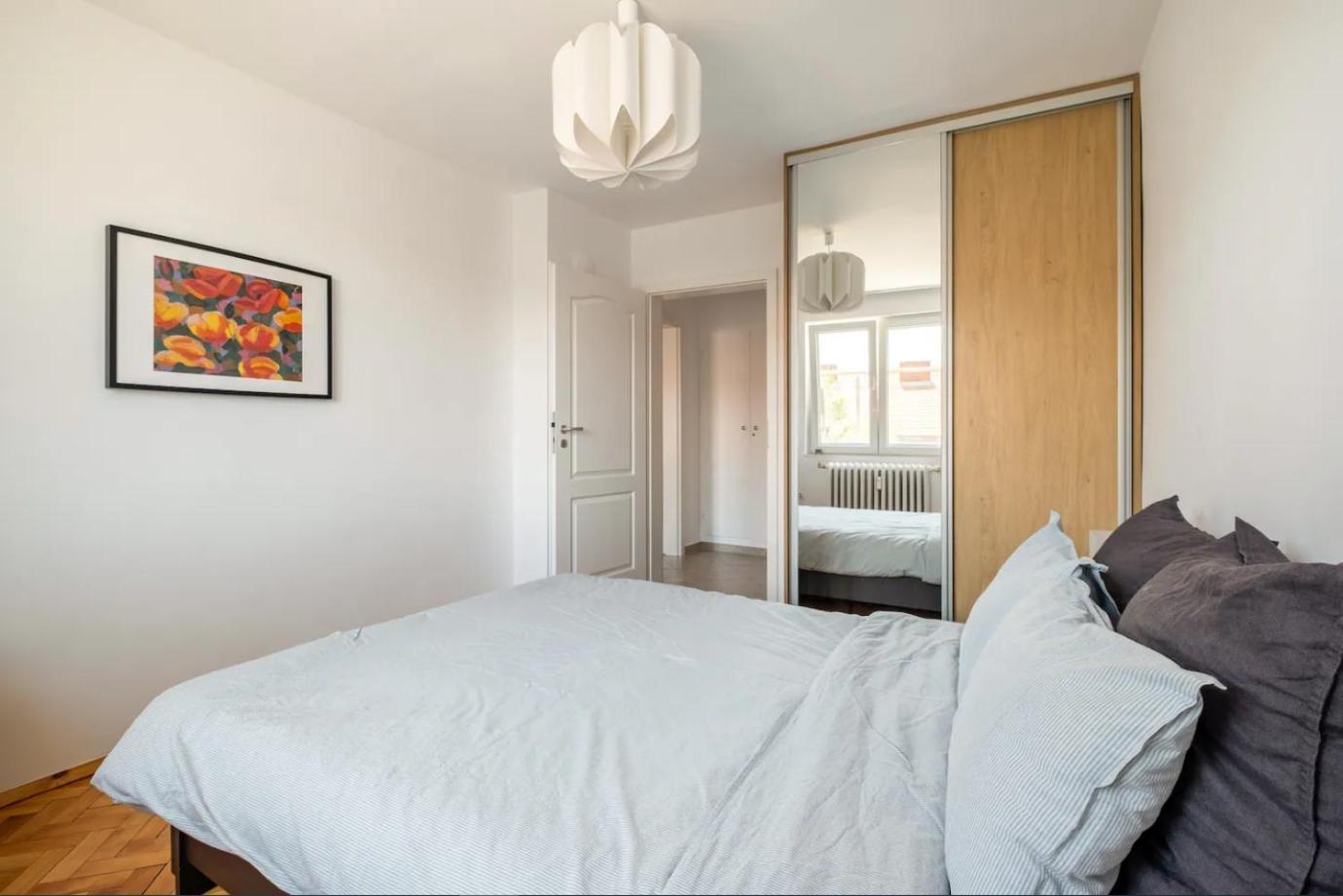 Lovely 1-bdr With View Of Cathedral *